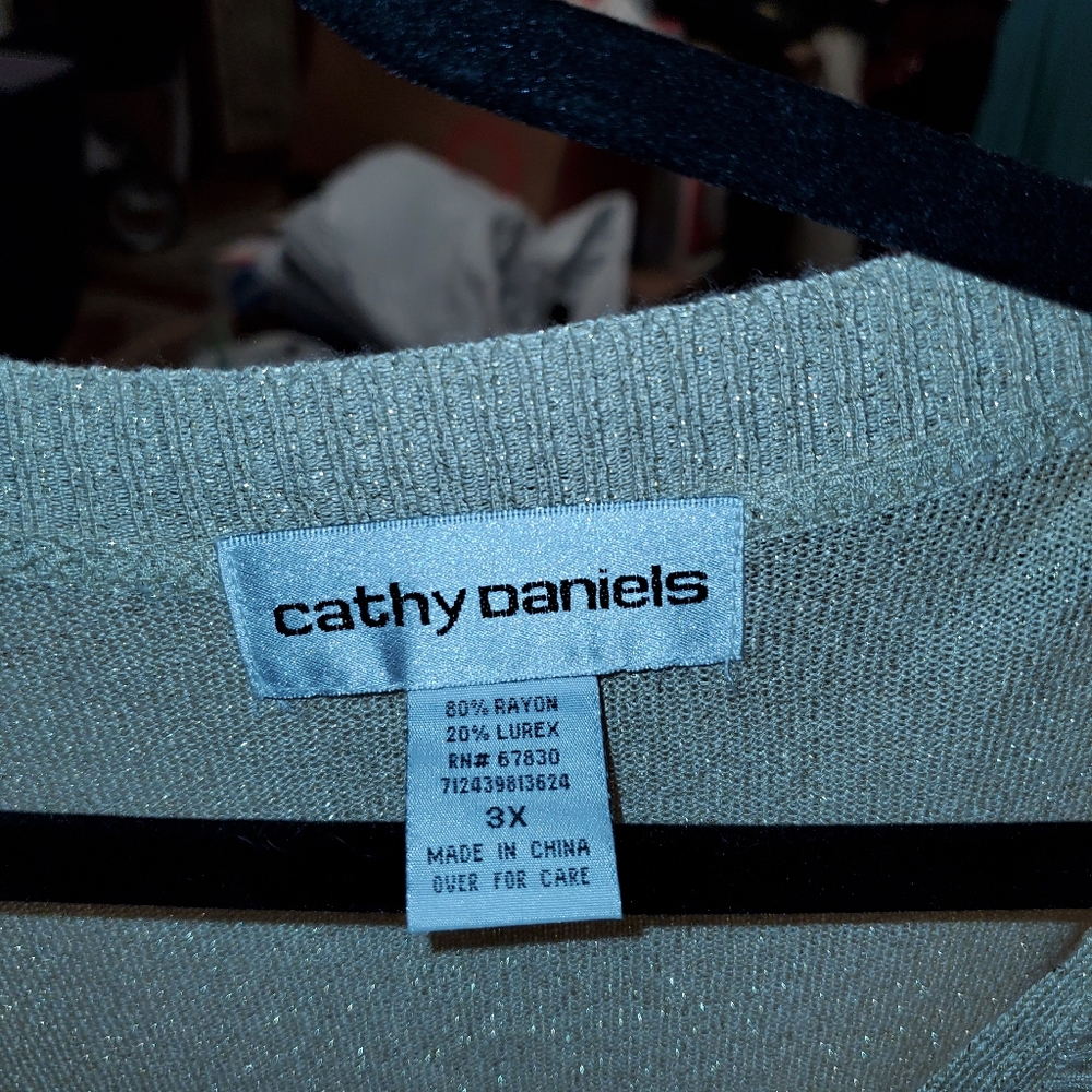 Sweater - Picture 3 of 3